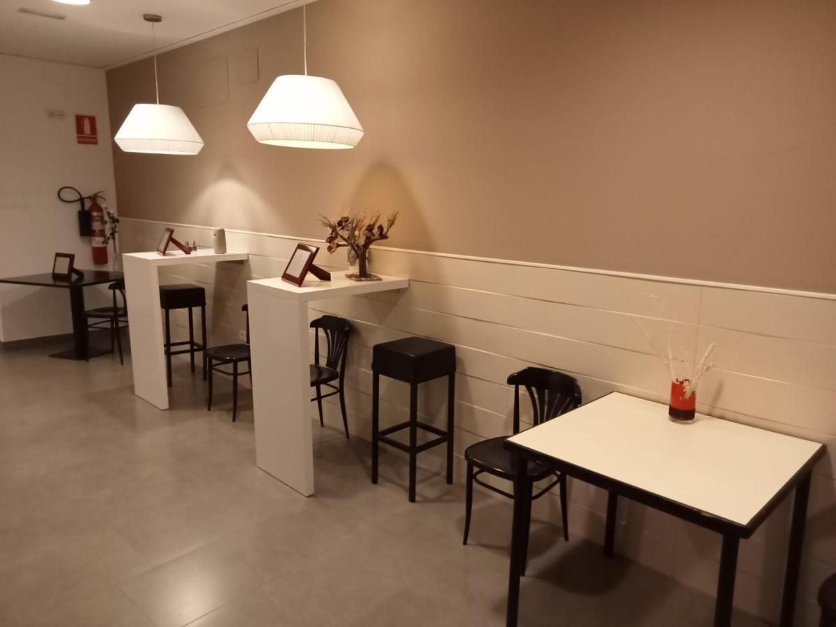 Hello Villarreal Suites Vila-real Exteriör bild